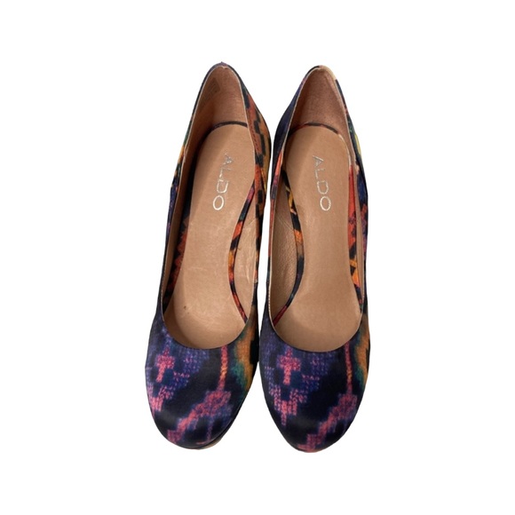 EUC. ALDO “Hellendoorn” Platform Wedge Heels Bright Aztec/lkat Print, Size 7.5 - Picture 5 of 12